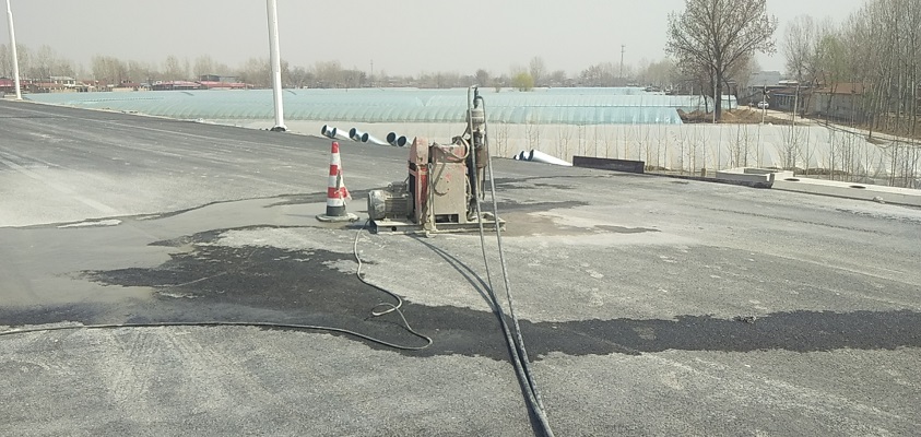 红塔道路回填土下沉注浆